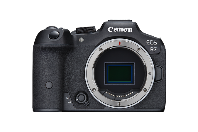 EOS R7 18-150mm