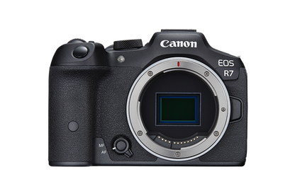 EOS R7 18-150mm